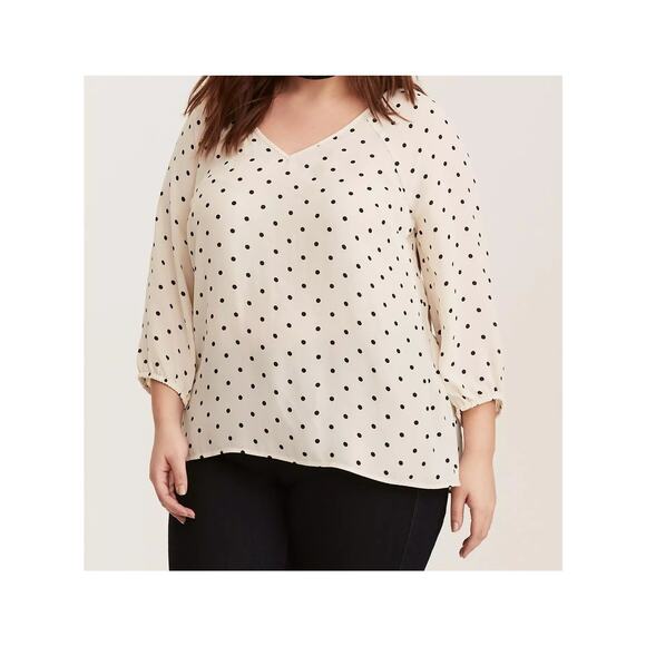 Torrid Ivory Polka Dot Georgette Blouse Size 1 - Picture 1 of 6